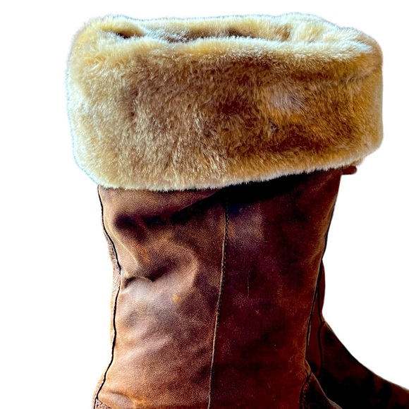 Sabetha Brown Leather Boots with Fur Women’s NWT
Size 11 - Picture 5 of 10